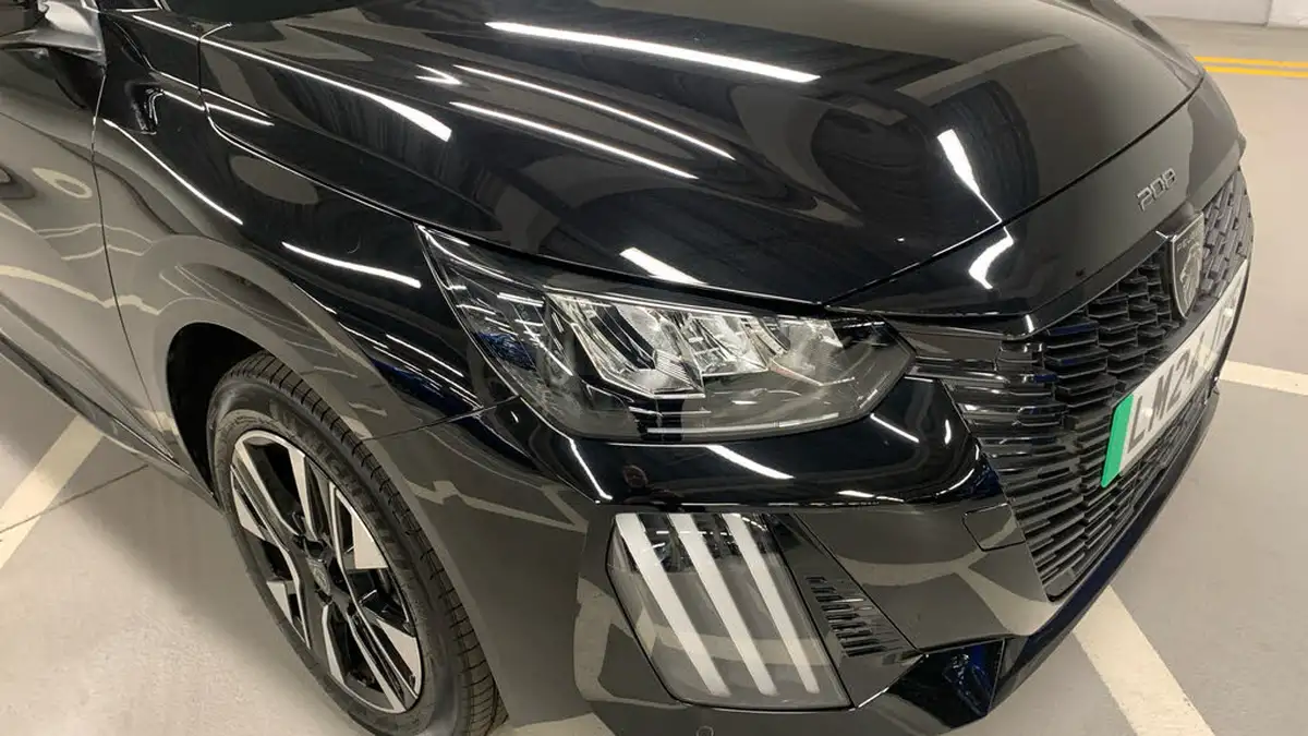 2024-peugeot-208-e-e-style-big-46