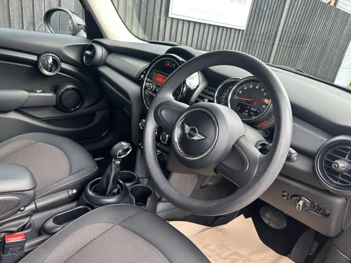 2016-mini-cooper-15-cooper-ss-hatchback-5d-auto-big-16