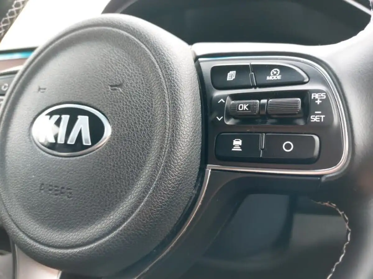 2020-kia-e-niro-ev-4-big-18
