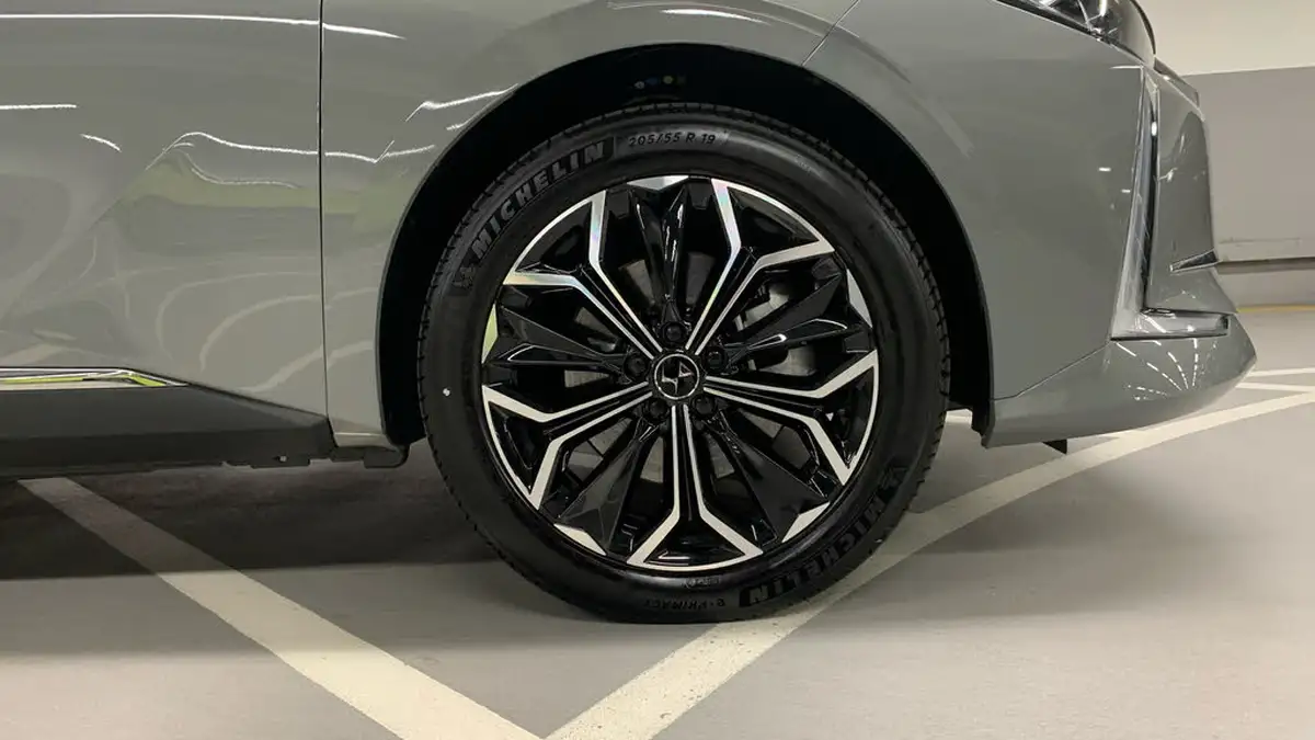2024-ds-ds-4-e-tense-rivoli-big-16