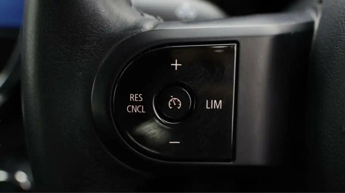 2021-mini-countryman-15-cooper-classic-big-22