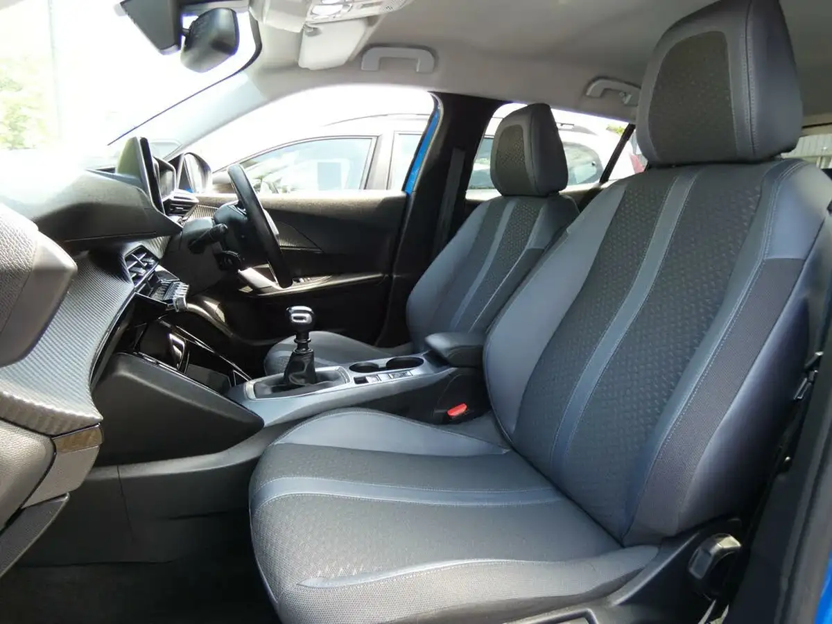 2020-peugeot-2008-suv-12-puretech-allure-100bhp-big-18