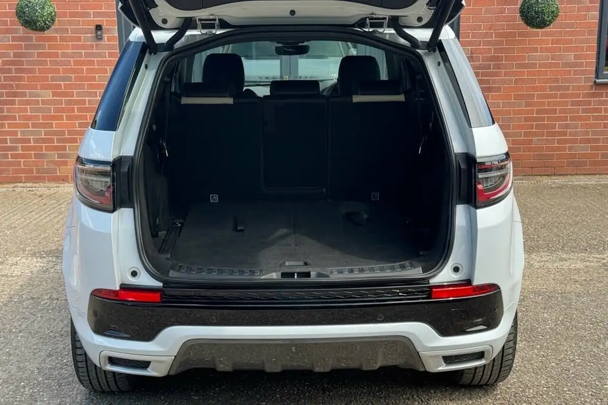 2019-land-rover-discovery-sport-20-d180-r-dynamic-se-big-41