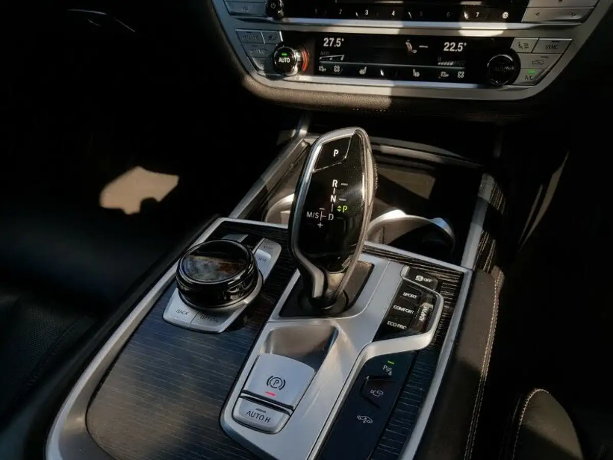 2022-bmw-7-series-30td-740d-m-sport-big-9