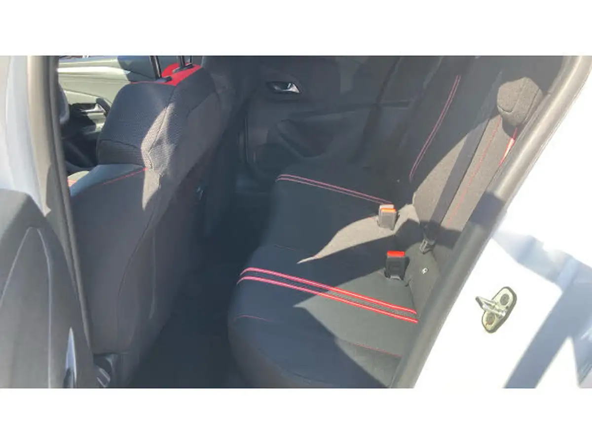2023-vauxhall-corsa-12-turbo-gs-100ps-big-15