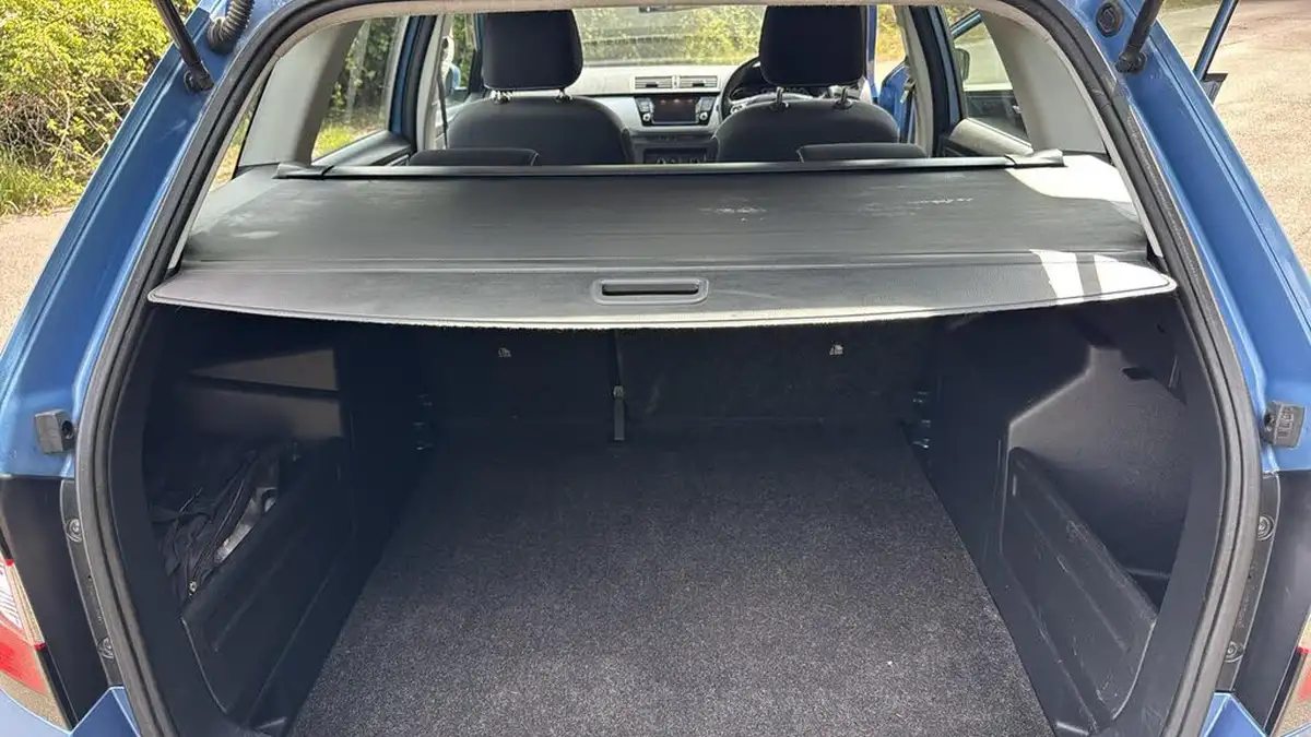 2019-skoda-fabia-10-mpi-se-75ps-estate-big-39