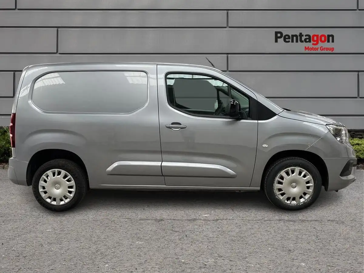 2023-vauxhall-combo-15cdti-pro-2300-100pseu6d-pro-l1h1-big-13