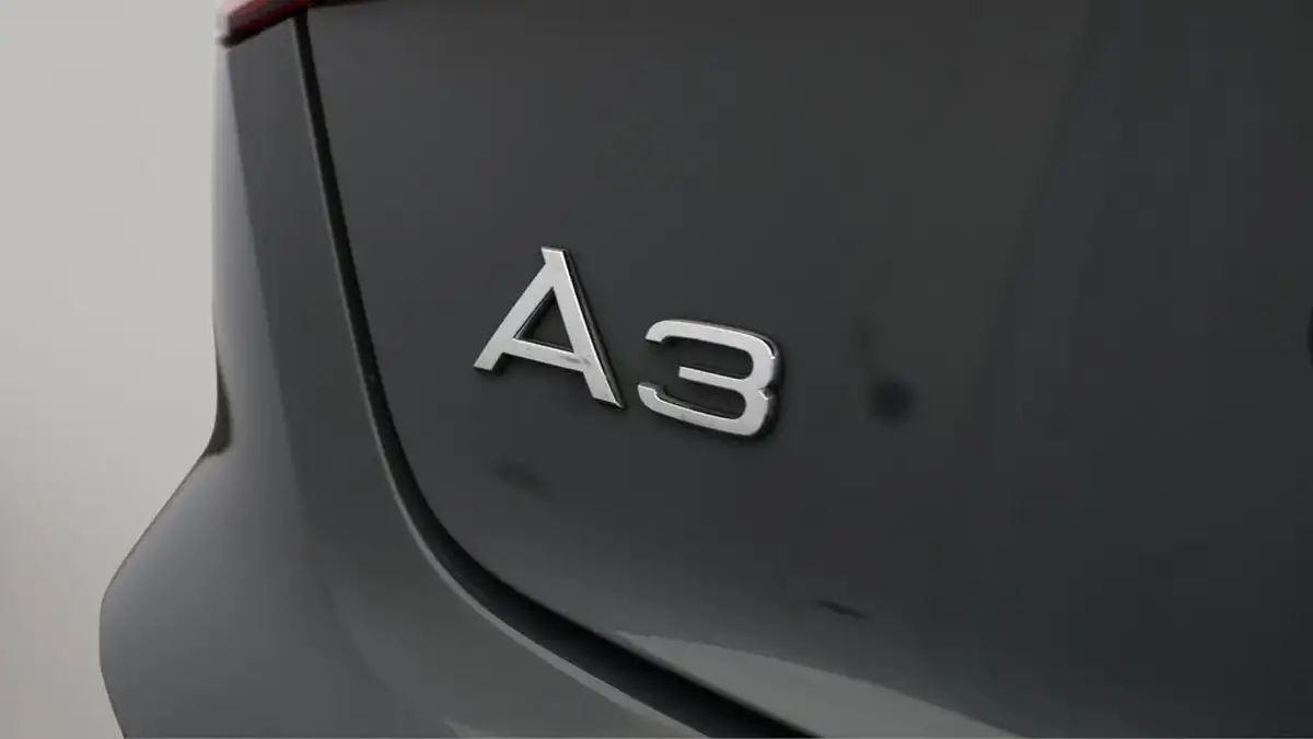 2019-audi-a3-20-35-tdi-sportback-5d-s-tronic-big-20
