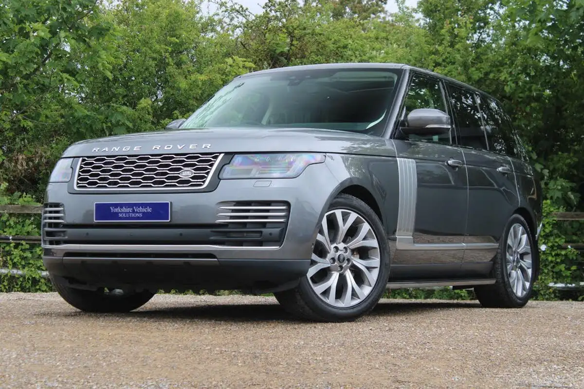 2019-land-rover-range-rover-30-sdv6-autobiography-big-15