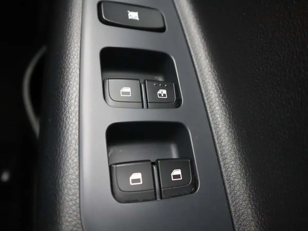 2025-kia-stonic-10-t-gdi-2-dct-big-38