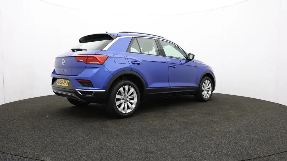 2018-volkswagen-t-roc-10-tsi-se-big-36