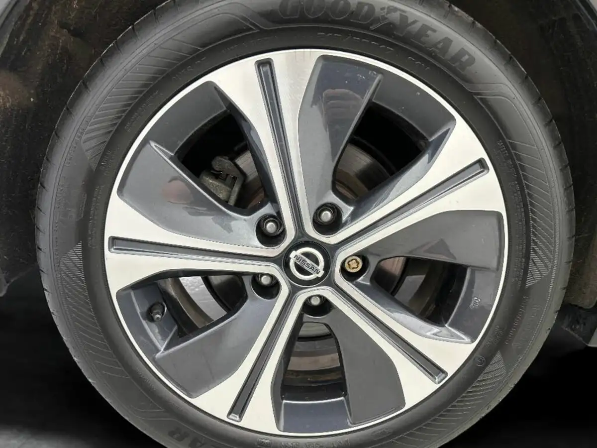 2021-nissan-leaf-e-10-40kwh-big-9