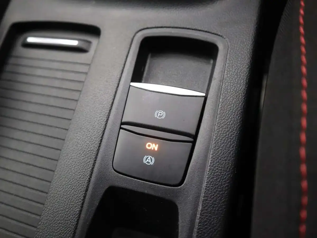 2024-ford-focus-10t-st-line-155ps-estate-powershift-big-34