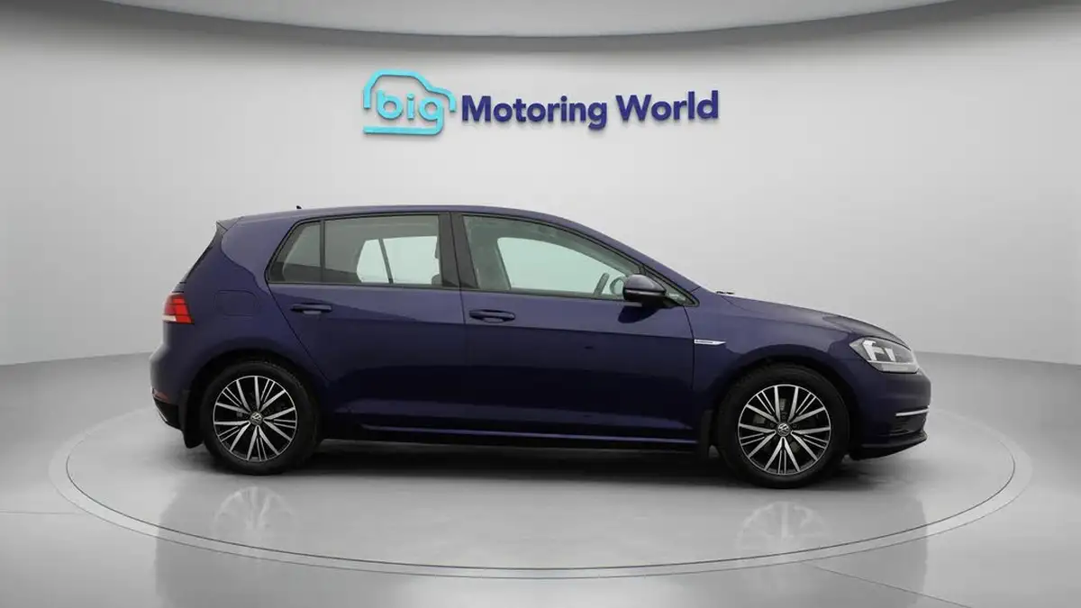 2018-volkswagen-golf-15-tsi-se-130ps-ss-hatchback-5d-big-8