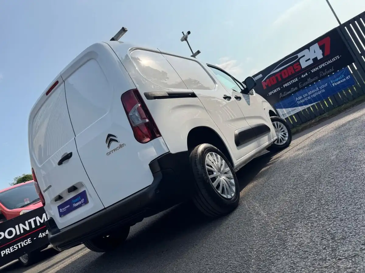 2021-citroen-berlingo-15bluehdi-650-enterprise-ss-big-6