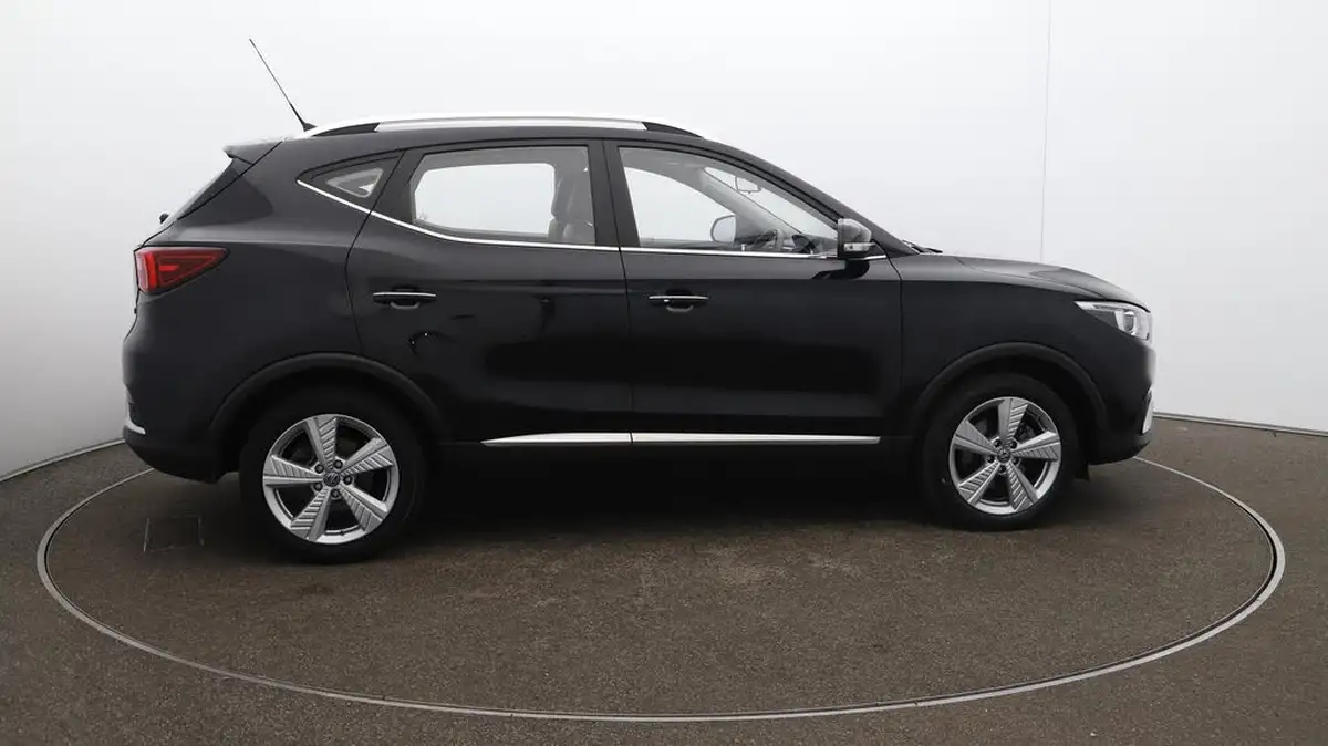 2020-mg-zs-suv-e-exclusive-ev-big-42