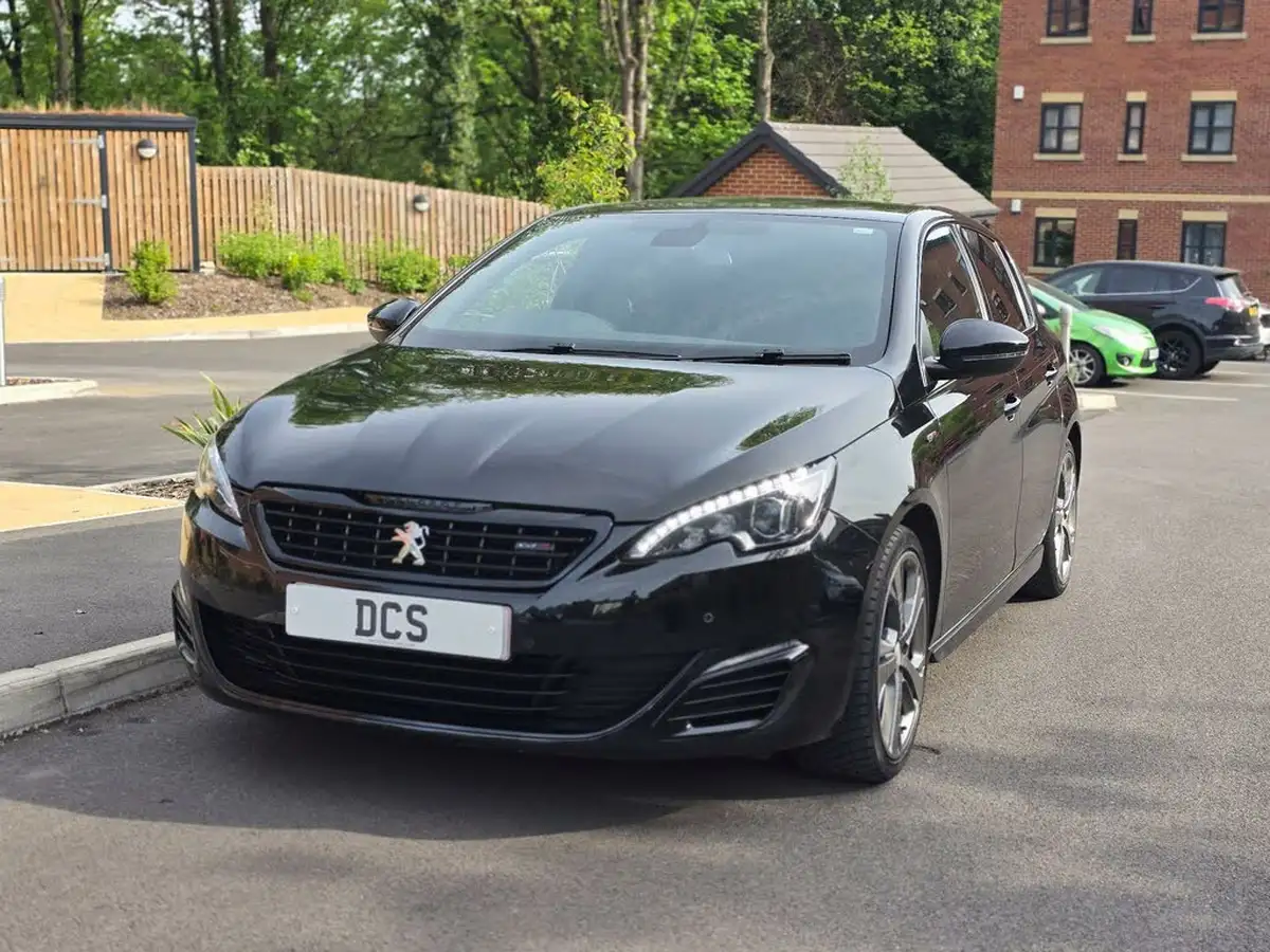 2016-peugeot-308-20-bluehdi-gt-eat6-big-2