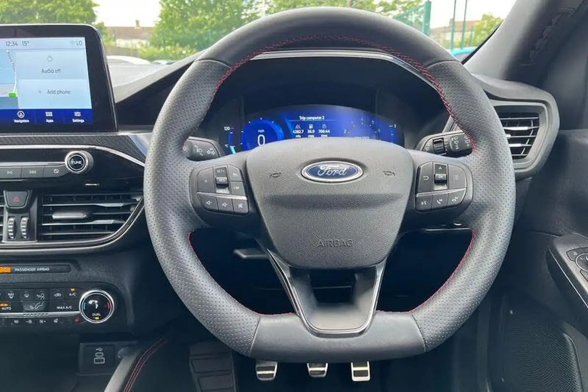 2023-ford-kuga-15t-st-line-x-edition-big-11