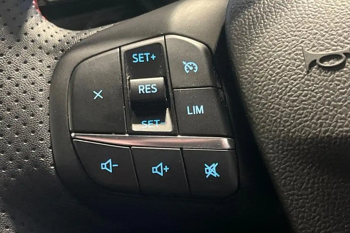 2023-ford-kuga-15t-st-line-x-edition-big-39