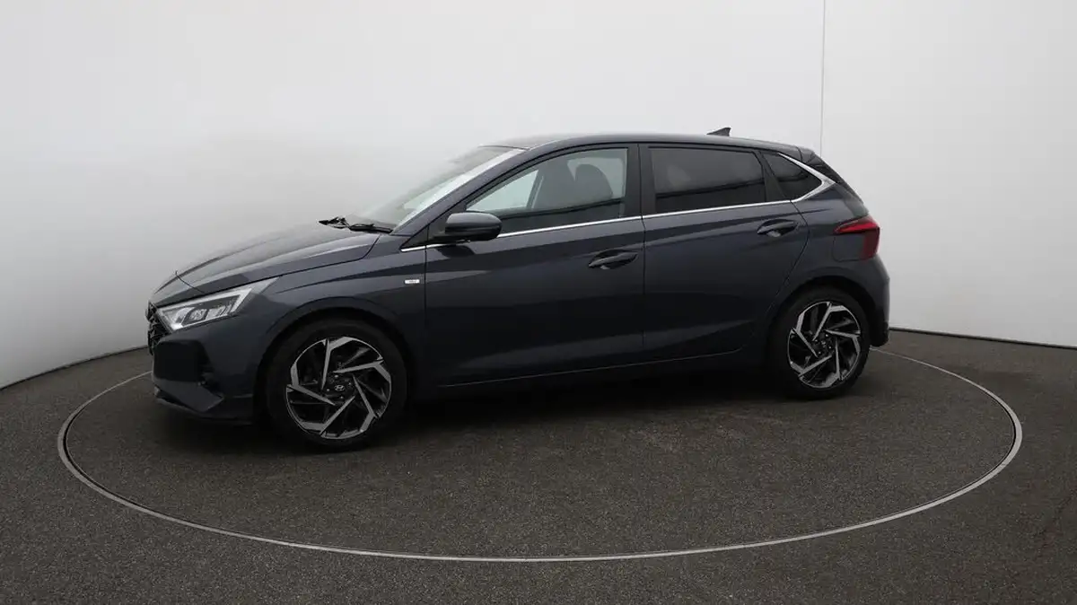2022-hyundai-i20-10-t-gdi-premium-eclutch-imt-big-68