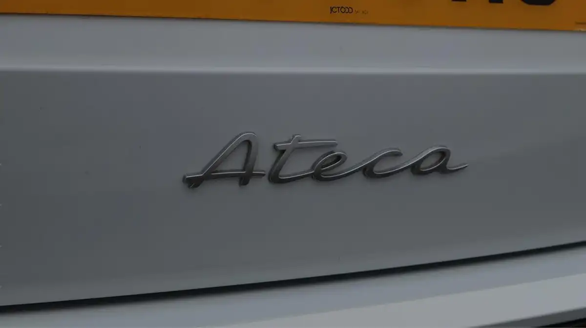 2022-seat-ateca-15-tsi-evo-xperience-lux-dsg-big-21