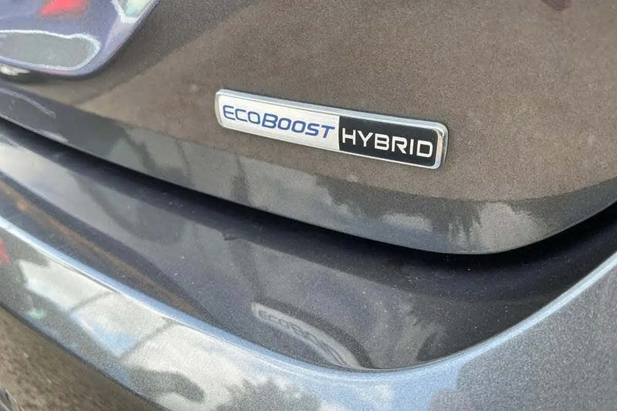 2020-ford-fiesta-10t-st-line-edition-155ps-hybrid-mhev-5d-big-38