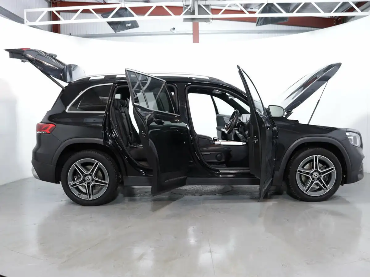 2021-mercedes-benz-glb-class-13-glb200-amg-line-7g-tronic-big-56