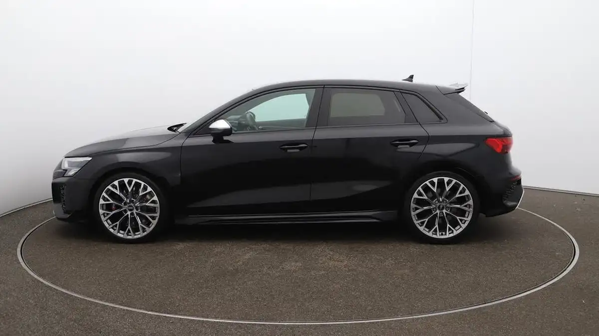 2022-audi-rs3-25-tfsi-sportback-5d-big-67