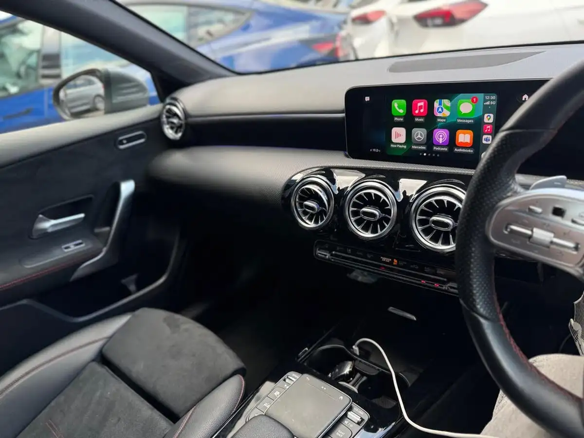 2020-mercedes-benz-a-class-13-a200-amg-line-executive-saloon-4d-7g-dct-big-52