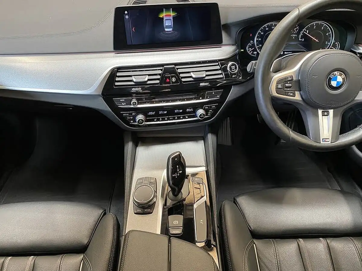 2017-bmw-5-series-20td-520d-m-sport-xdrive-saloon-4d-big-33