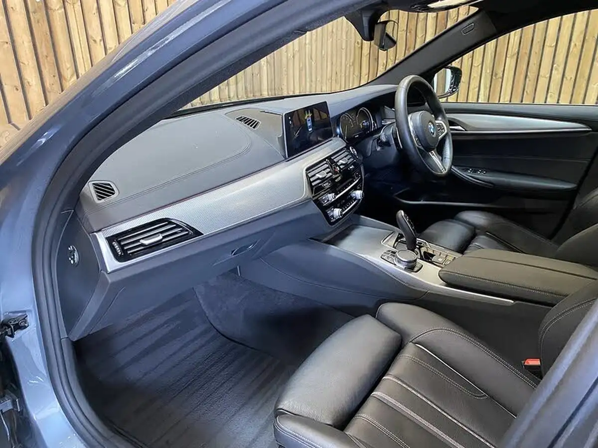 2017-bmw-5-series-20td-520d-m-sport-xdrive-saloon-4d-big-53