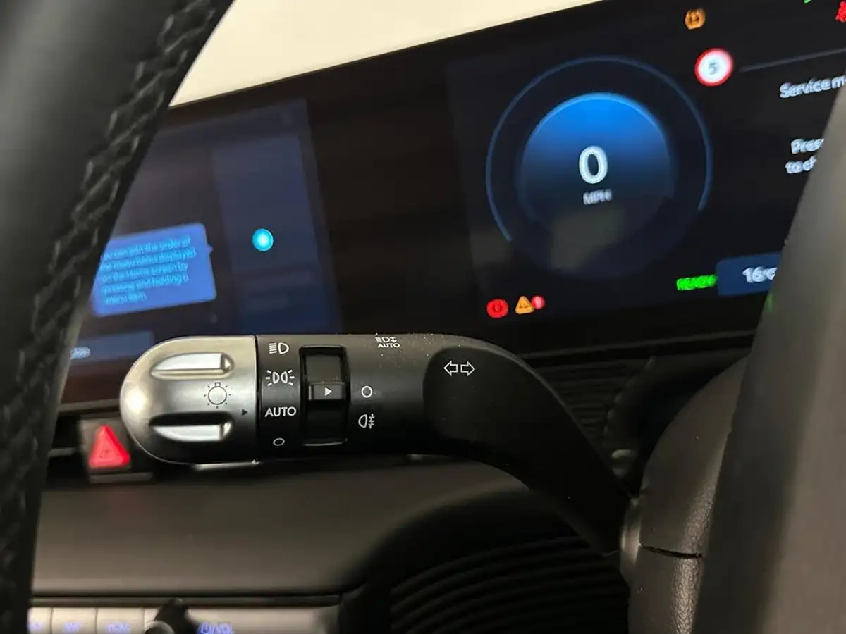 2024-hyundai-ioniq-5-e-premium-228ps-84kwh-rwd-big-30