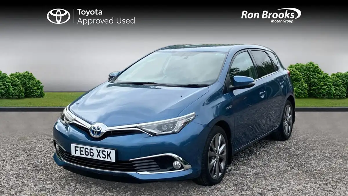 2016-toyota-auris-18-vvt-i-hsd-excel-hatchback-big-2