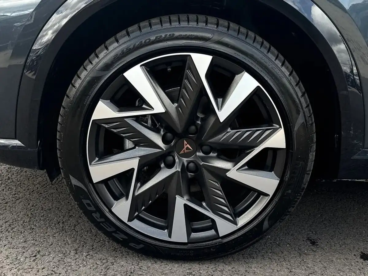 2025-cupra-formentor-15-e-hybrid-v2-big-5
