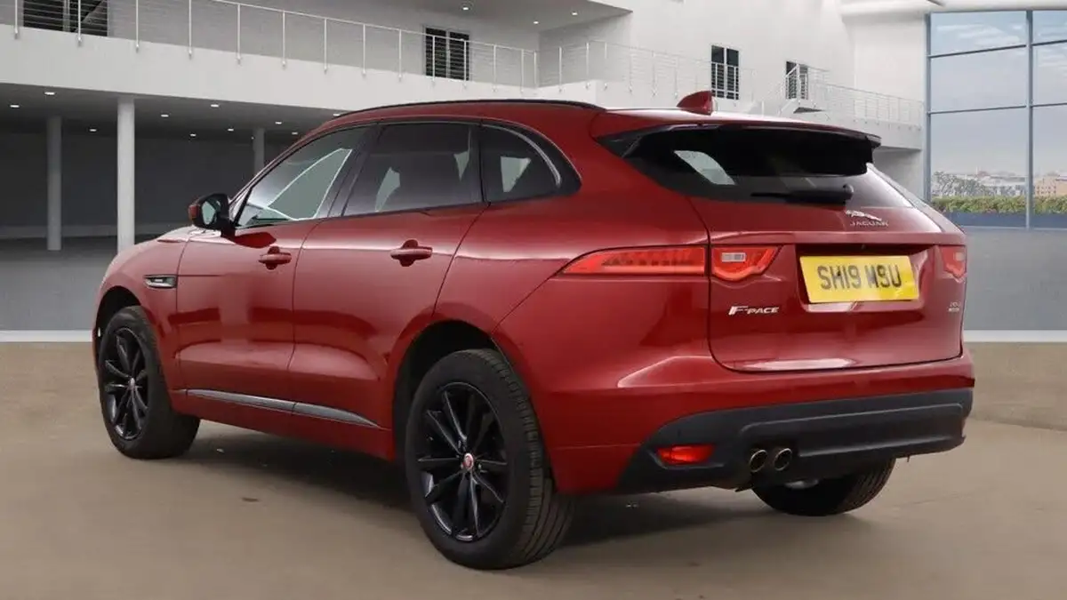 2019-jaguar-f-pace-20-i4d-r-sport-180ps-ss-auto-big-8