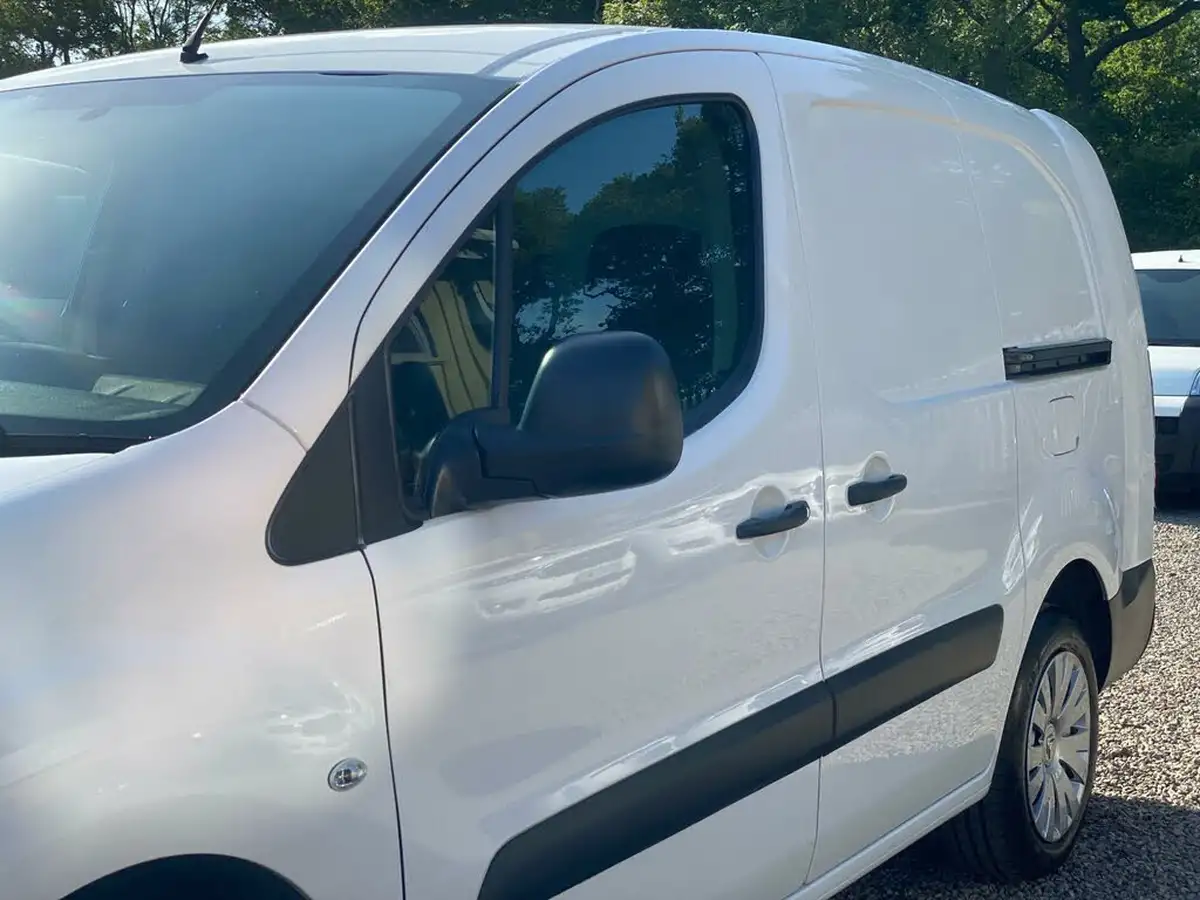 2017-citroen-berlingo-16td-l2-750-lx-16bluehdi-100eu6-ss-panel-big-19
