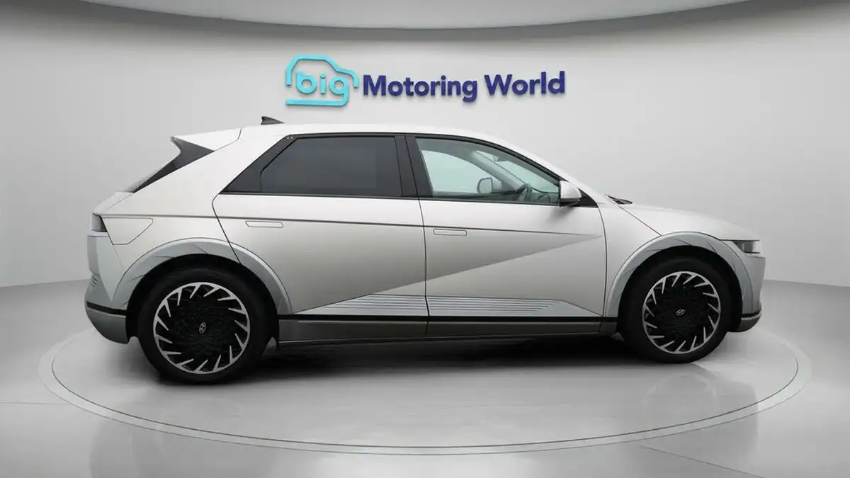 2022-hyundai-ioniq-5-e-ultimate-217ps-73kwh-rwd-big-8