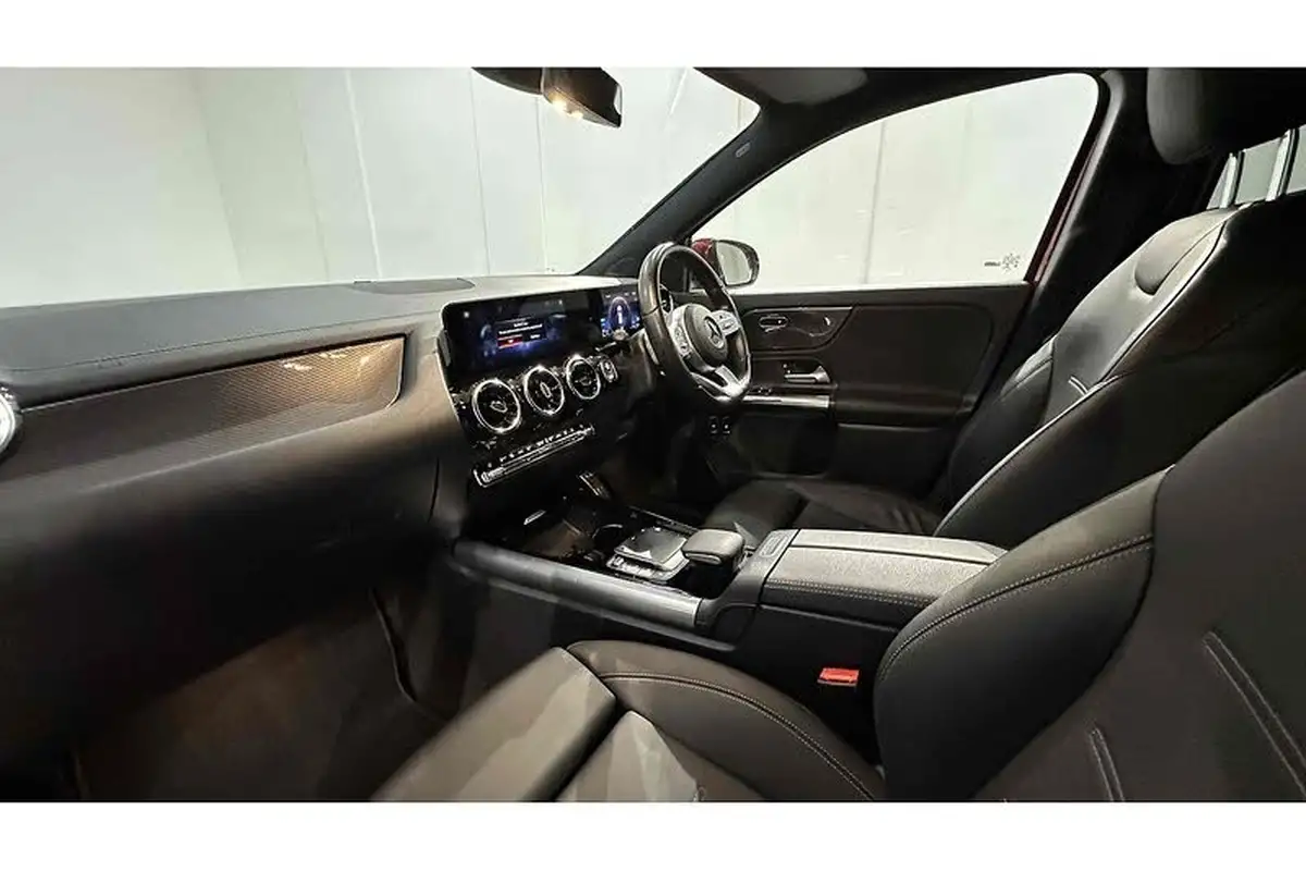 2021-mercedes-benz-gla-class-13-gla-250e-exclusive-edition-big-22