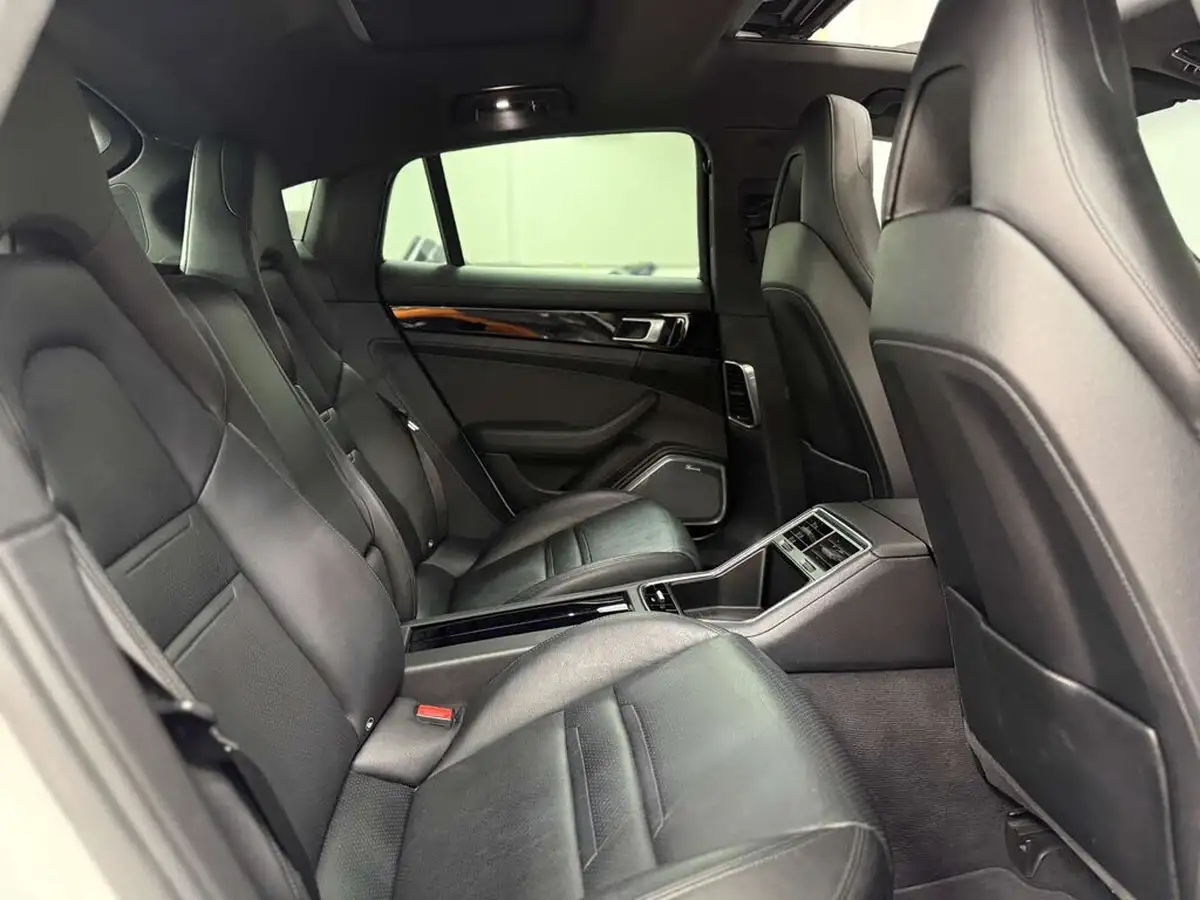 2018-porsche-panamera-29-v6-4-e-hybrid-sport-turismo-big-52
