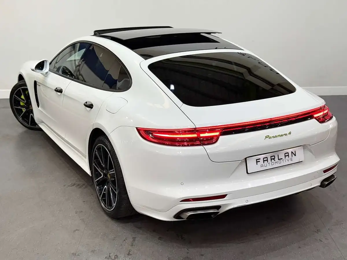 2018-porsche-panamera-29-v6-4-e-hybrid-sport-turismo-big-28