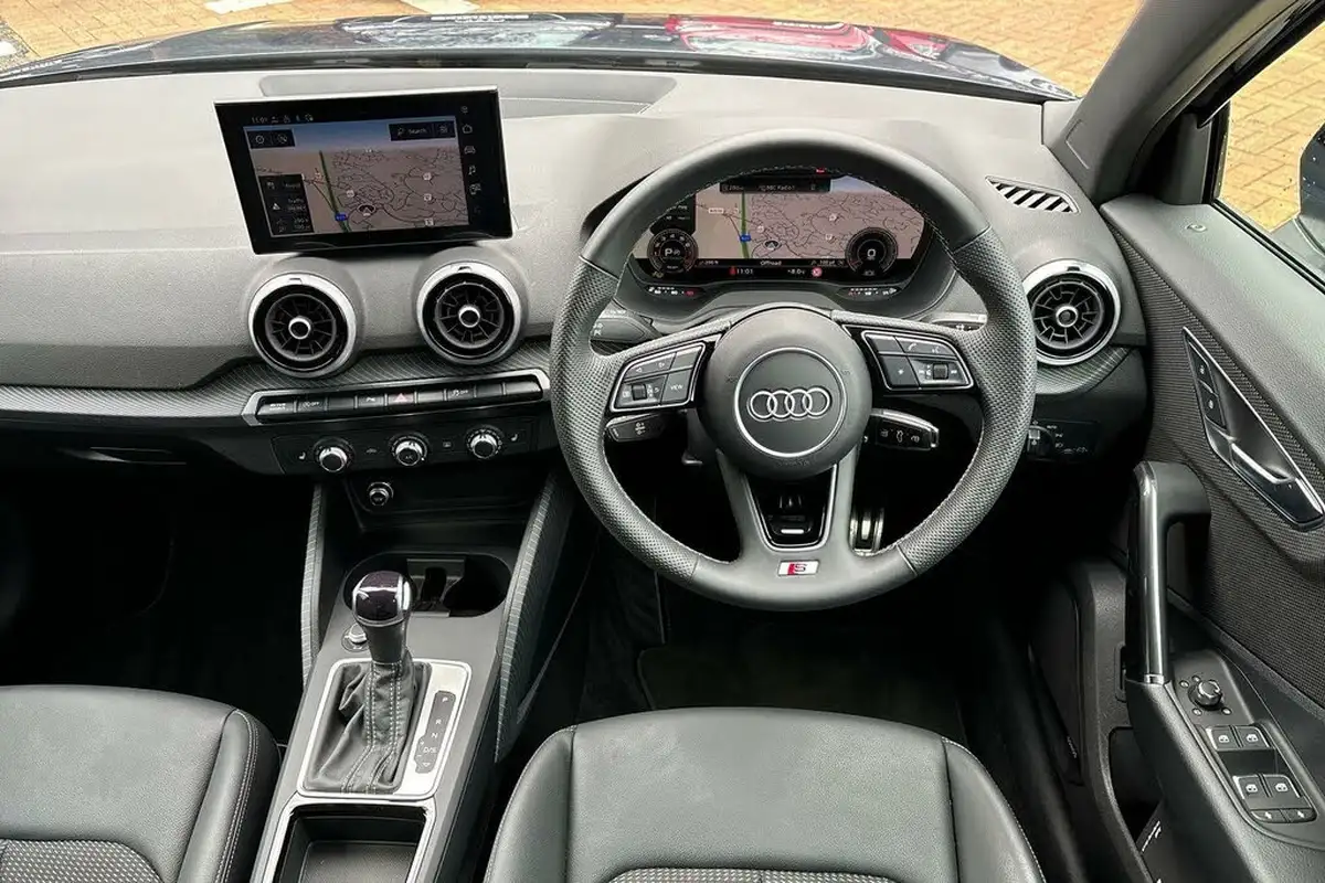 2024-audi-q2-15-35-tfsi-s-line-tronic-big-33