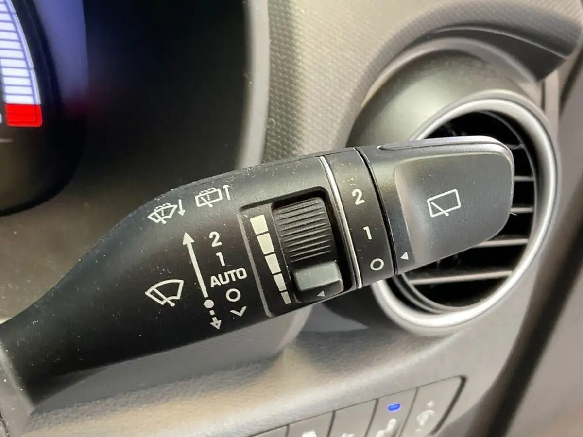 2019-hyundai-kona-e-premium-se-64kwh-big-39