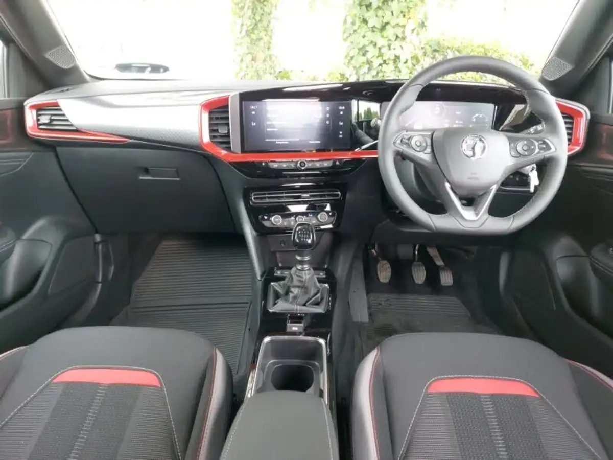 2024-vauxhall-mokka-12-gs-136ps-big-2