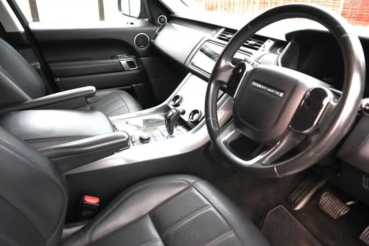 2019-land-rover-range-rover-sport-30-sdv6-hse-big-9