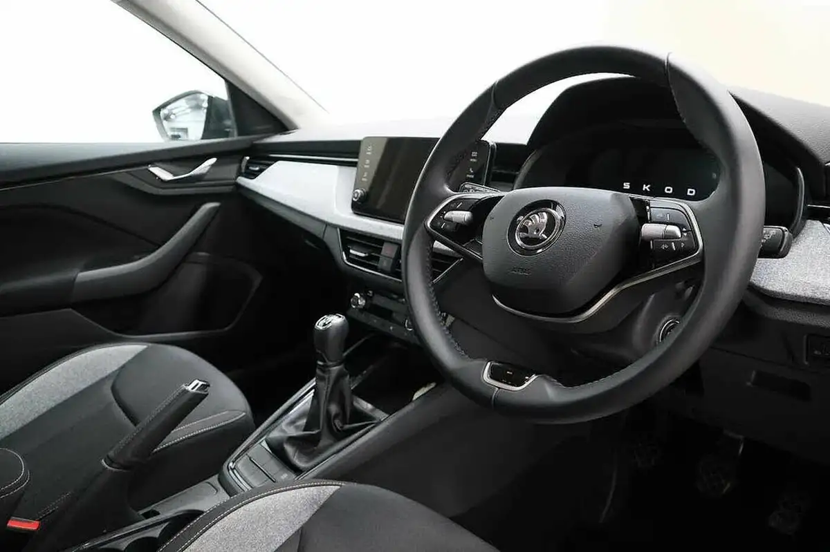 2024-skoda-kamiq-10-tsi-se-116ps-big-5