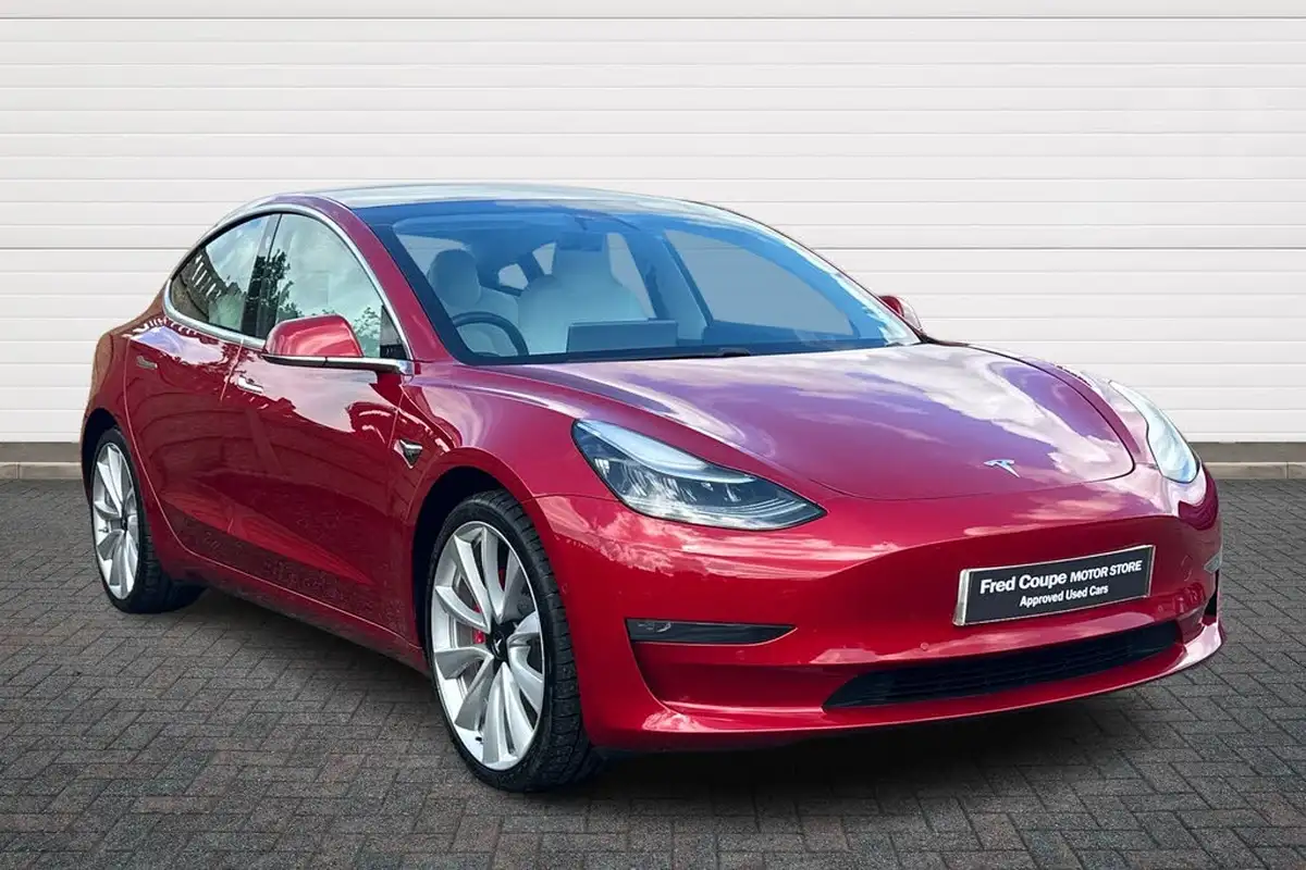 2019-tesla-model-3-e-4x4-performance-pack-big-0