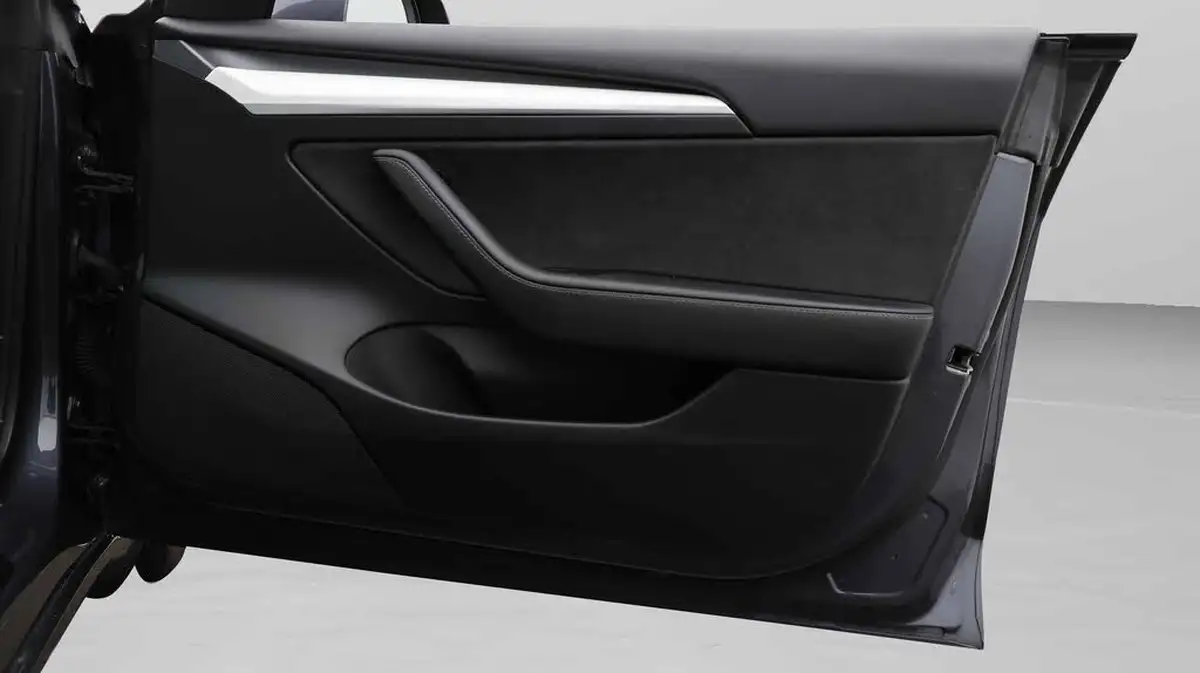 2021-tesla-model-3-e-long-range-4x4-big-15