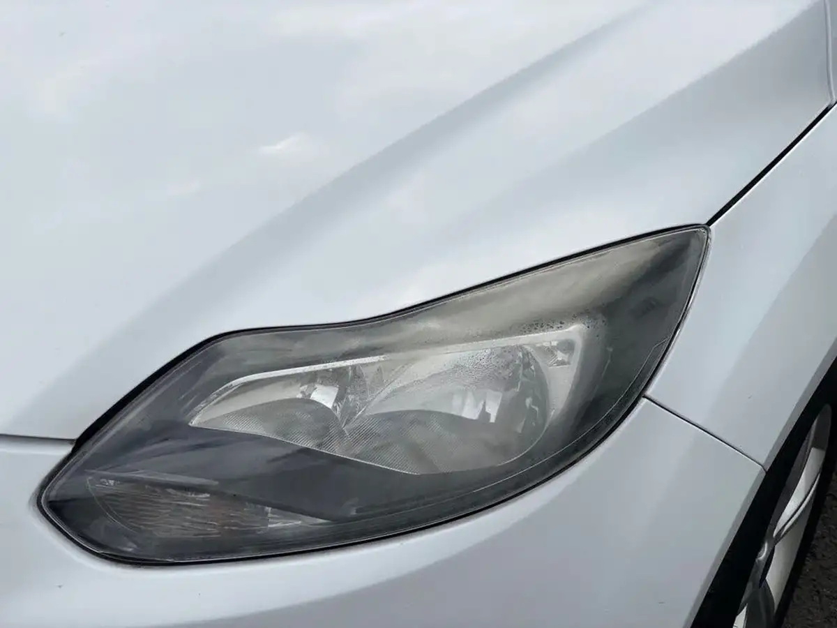 2012-ford-focus-16-zetec-ti-vct-125ps-hatchback-big-33