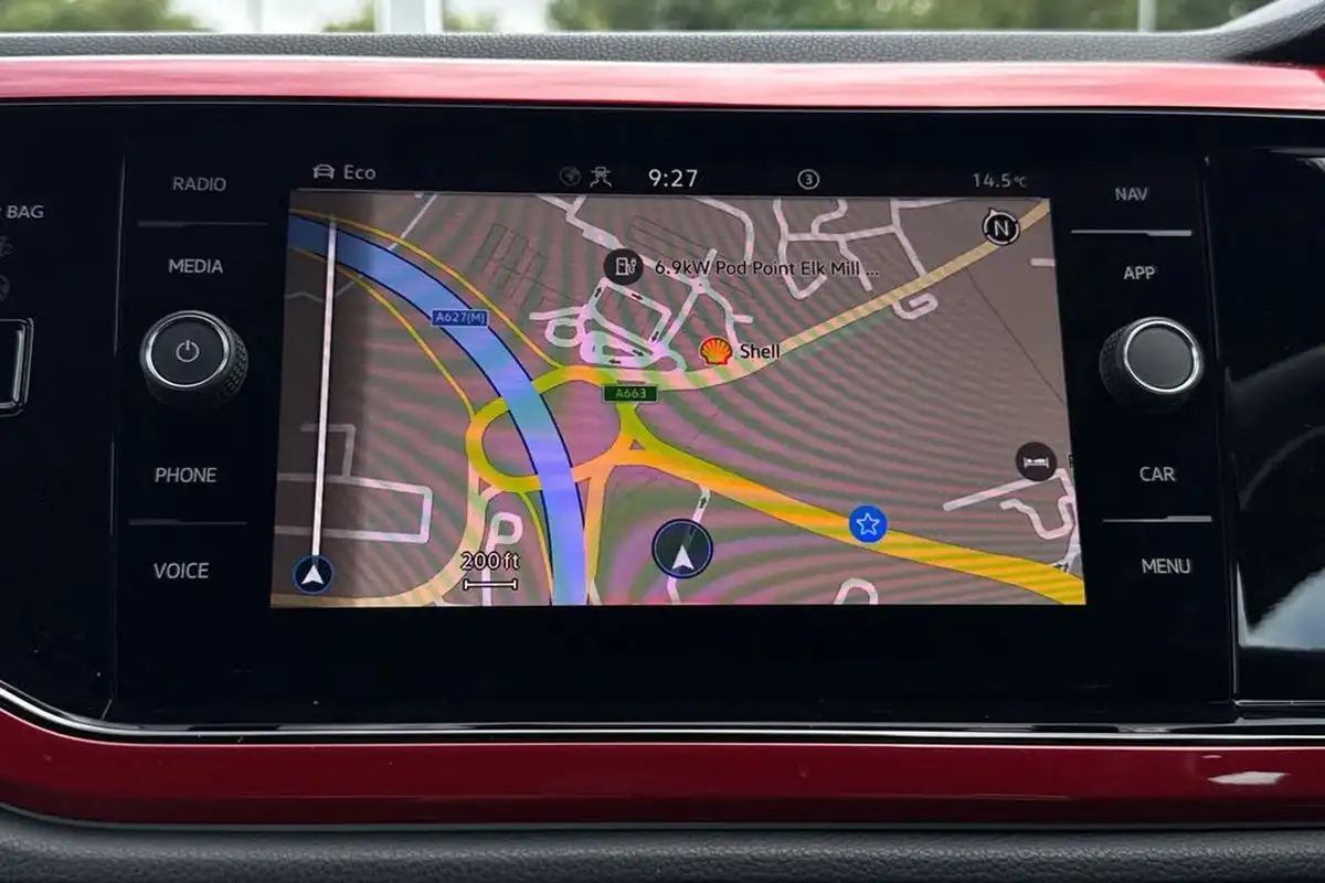 2023-volkswagen-polo-20-tsi-gti-big-39