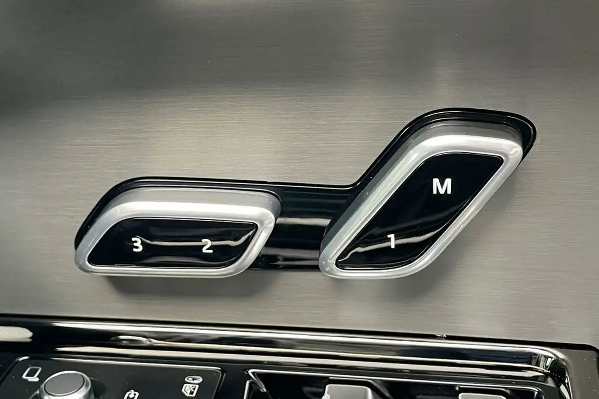 2024-land-rover-range-rover-sport-30-d300-dynamic-se-big-52